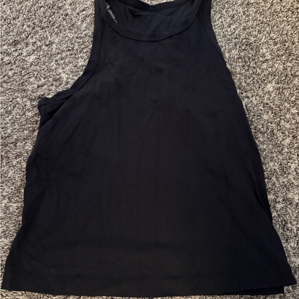 Lululemon Women's Black tank